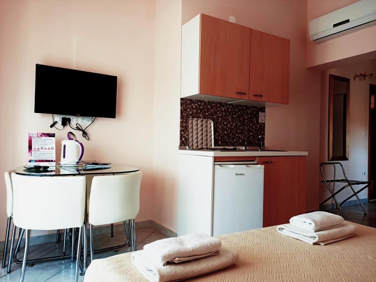 Aparthotel Viola Pjescana Uvala Bagian luar foto
